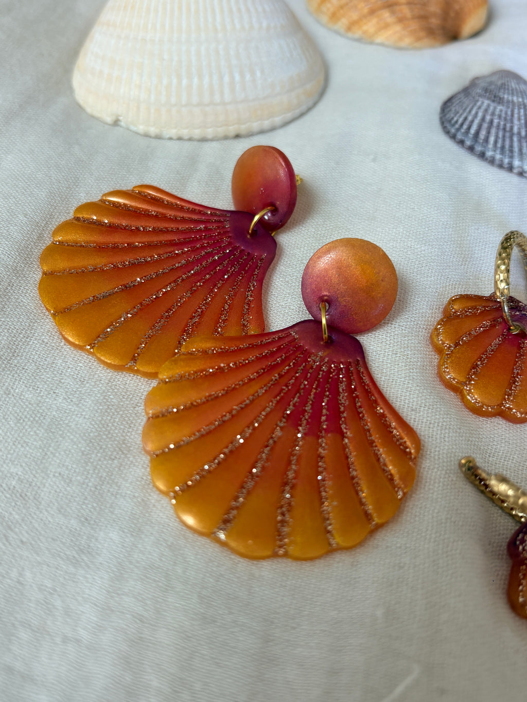 Les grands coquillages 🐚 -  Sunset irisé et paillettes dorées