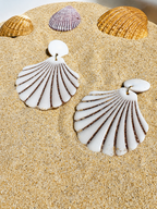 Les grands coquillages 🐚 - Blanc irisé et paillettes dorées