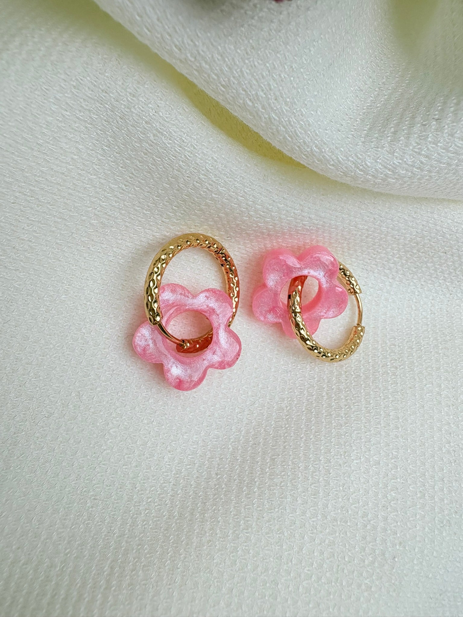 Pampilles Fleurs - taille S - Rose pastel nacré (sans créoles)