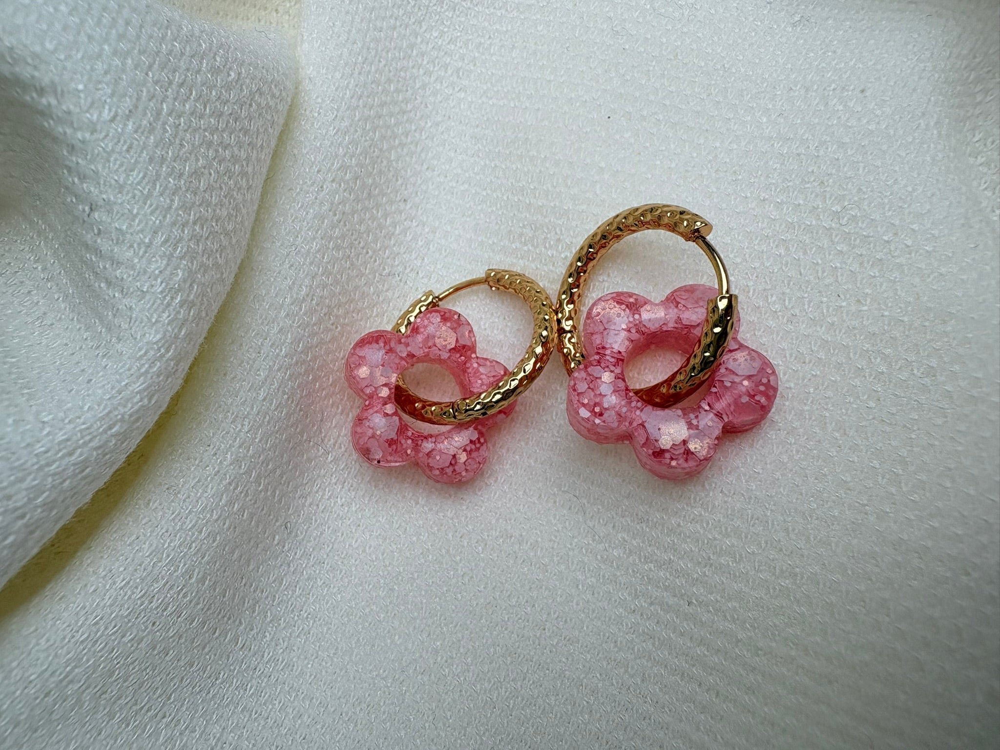 Pampilles Fleurs - taille S - rose pastel pailleté (sans créoles)