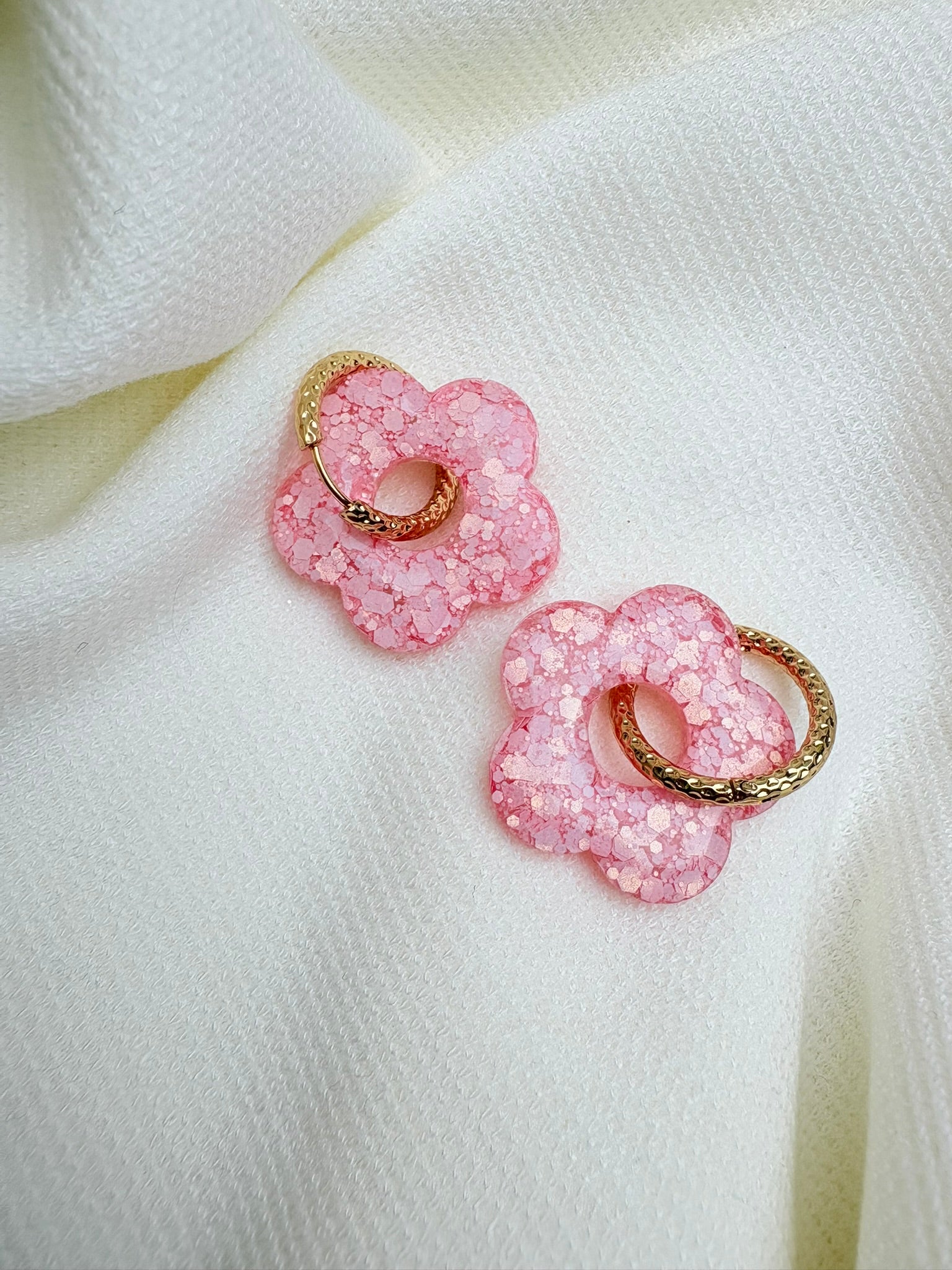 Pampilles Fleurs - taille XL - Rose pastel pailleté (sans créoles)