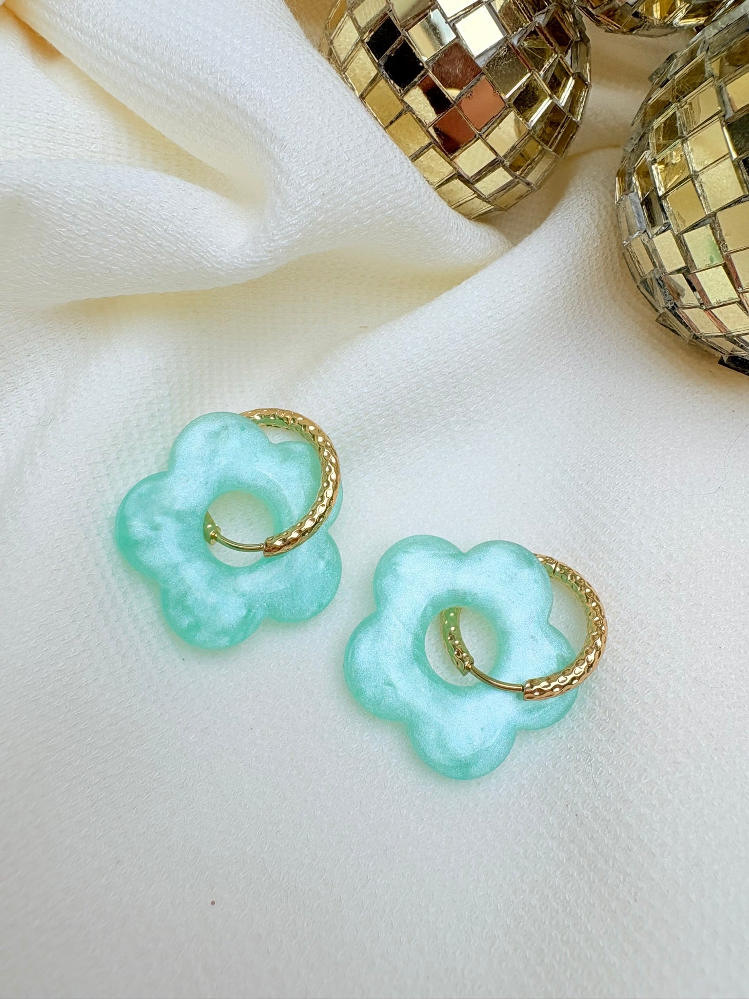 Pampilles Fleurs - taille XL - menthe nacrée (sans créoles)