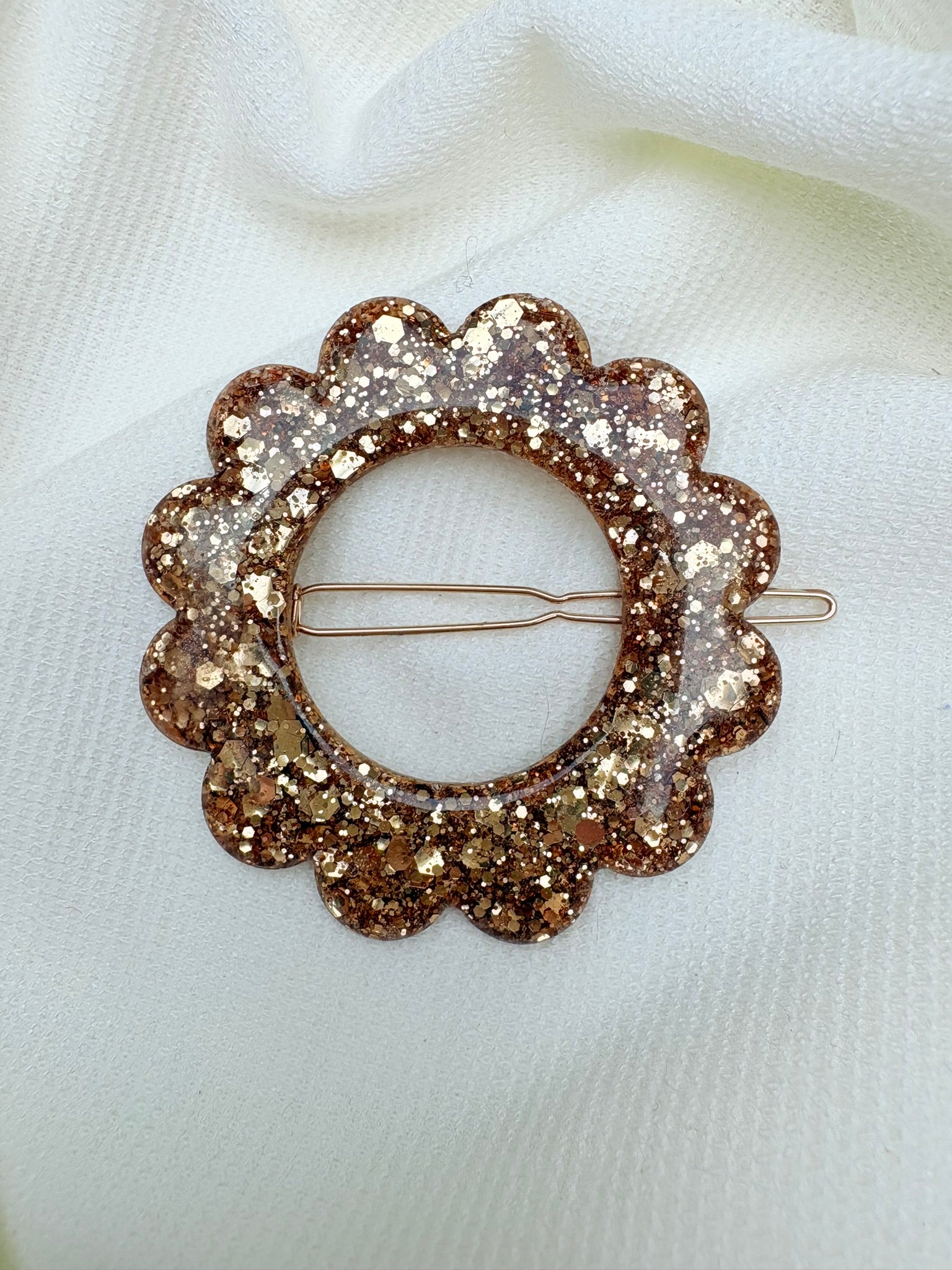 Barrette Fleur - Paillettes dorées