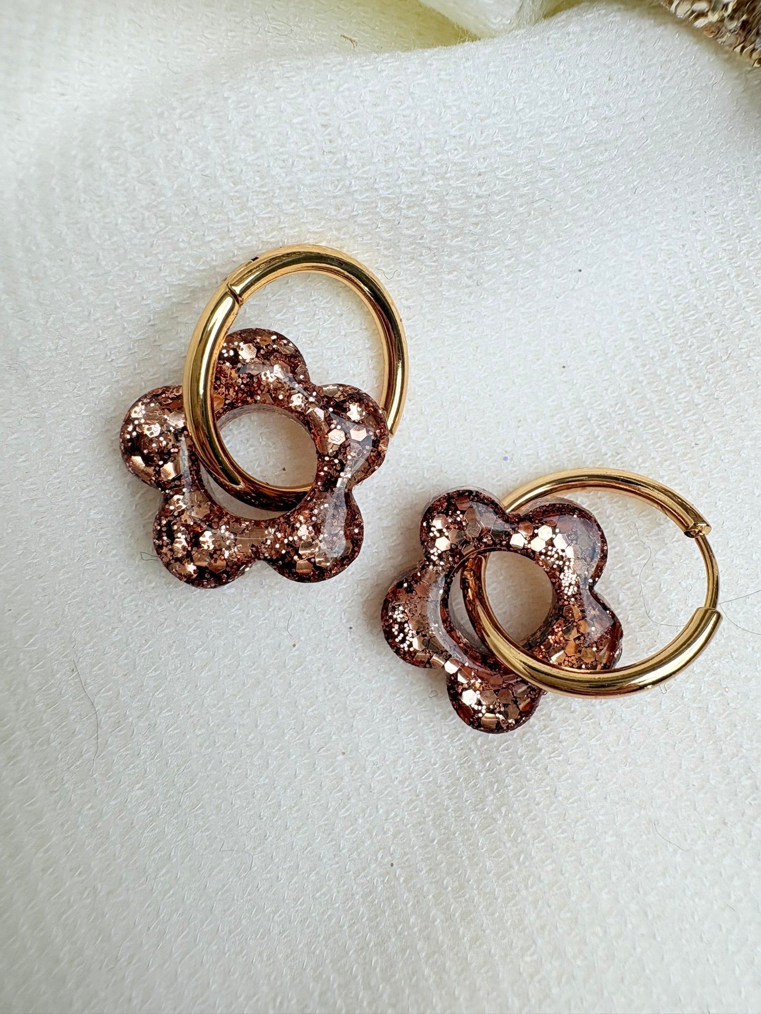 Pampilles Fleurs - taille S - Paillettes dorées